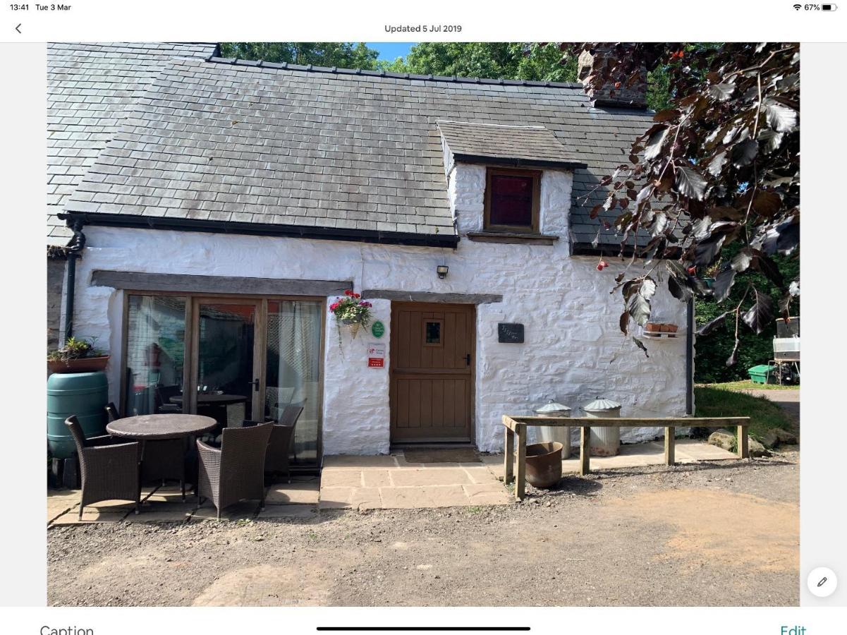 Ty Fferm Hen, Ancient Farmhouse, Coity Bach Talybont-on-Usk Eksteriør bilde