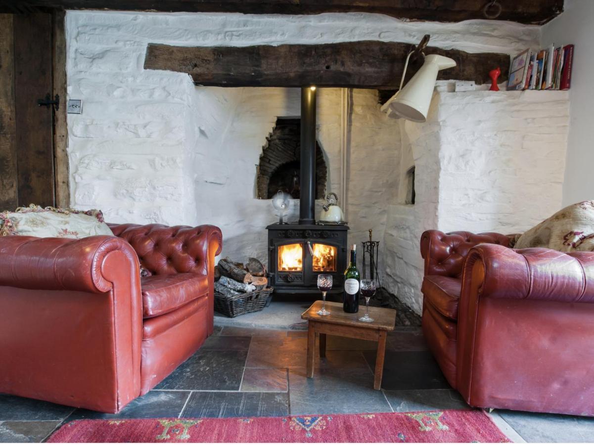 Ty Fferm Hen, Ancient Farmhouse, Coity Bach Talybont-on-Usk Eksteriør bilde