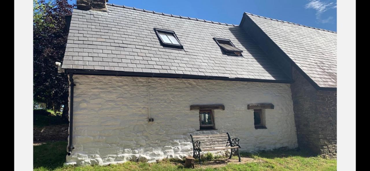 Ty Fferm Hen, Ancient Farmhouse, Coity Bach Talybont-on-Usk Eksteriør bilde